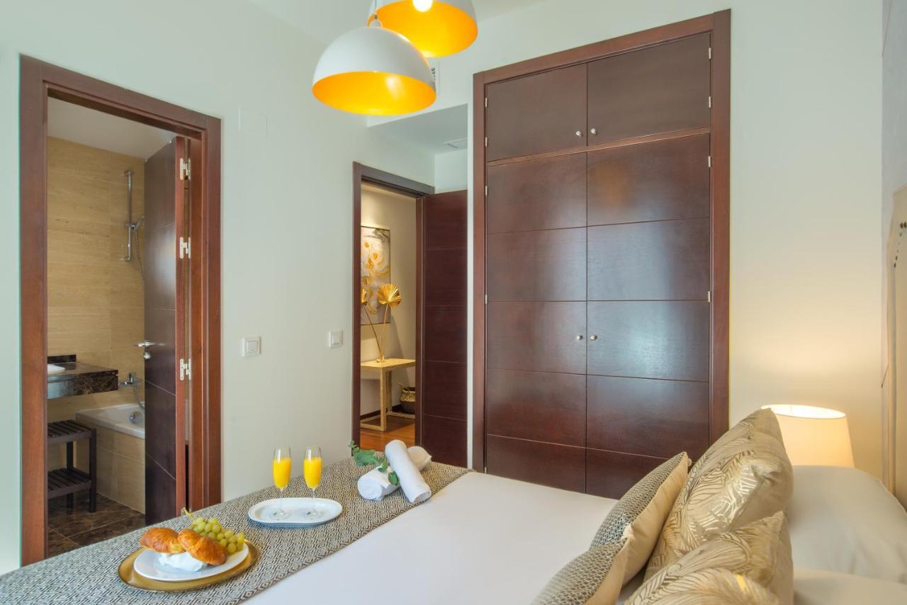 Renthas Constitucion Li Apartament